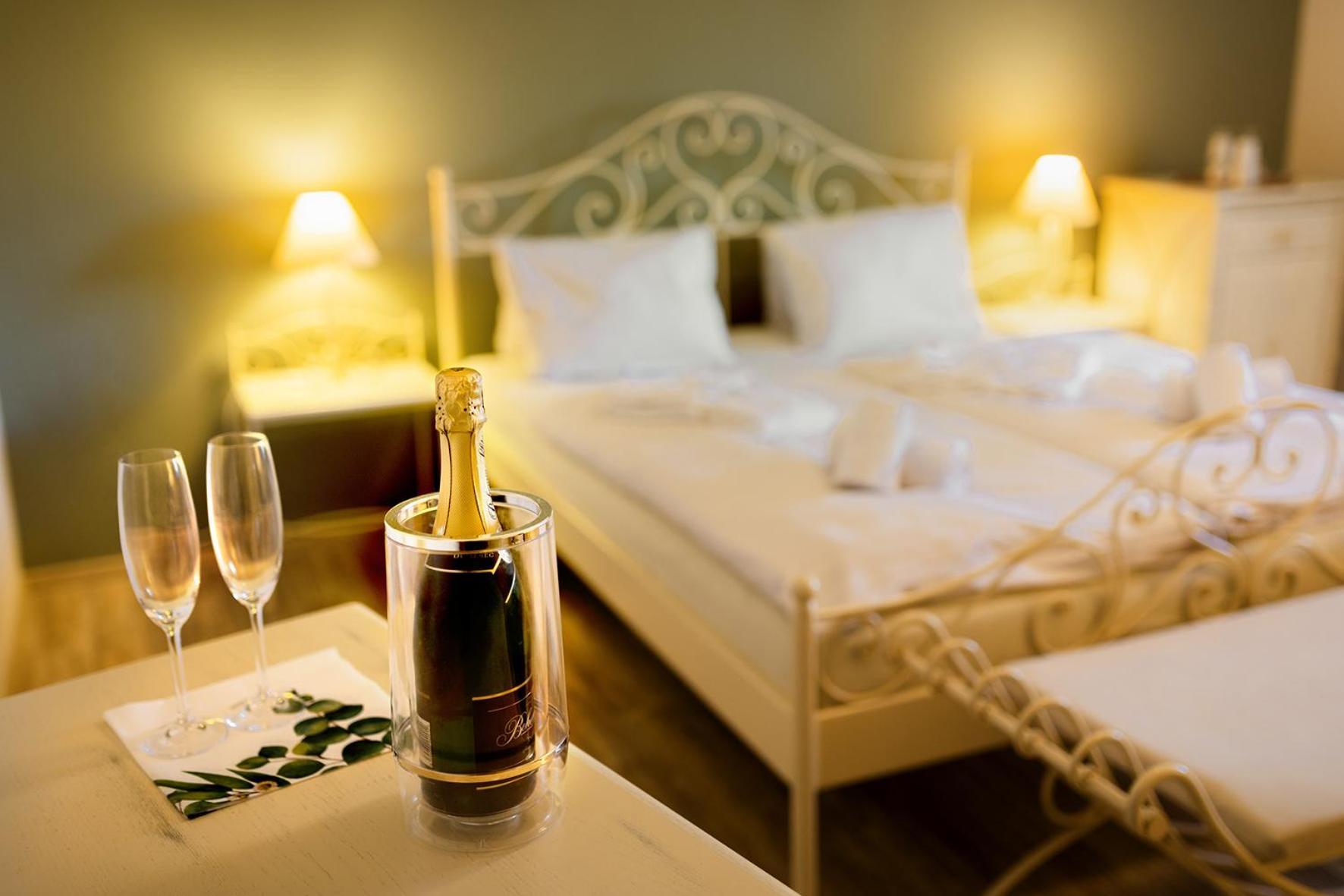 Wellness Hotel Lihovar Třemošnice Εξωτερικό φωτογραφία